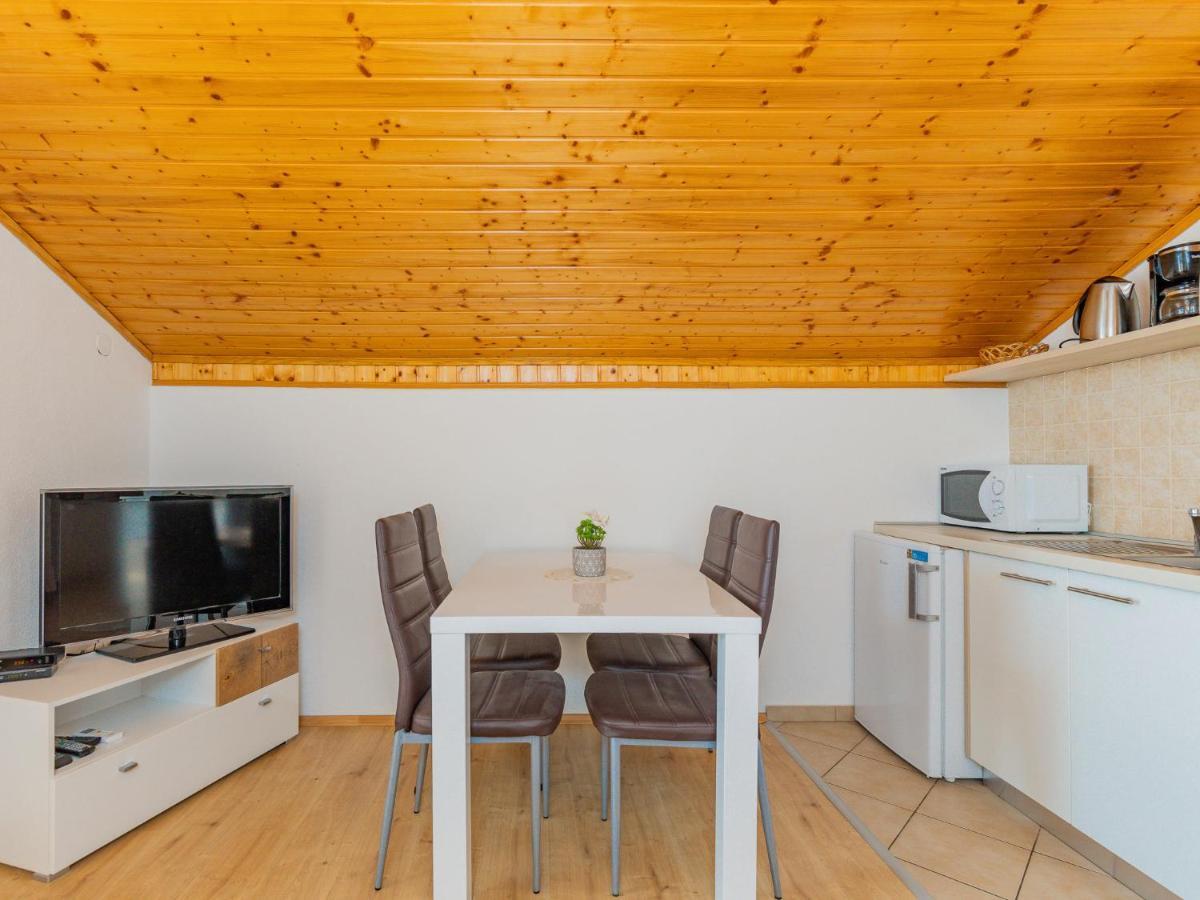 Apartment Maja - Srd420 By Interhome Maslenica Eksteriør billede
